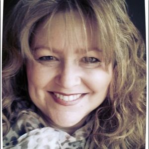 Meet your Posher, Tina